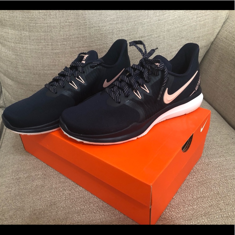 ❌Taking Offer❌ Nike In Season Tr 8 size 7.5